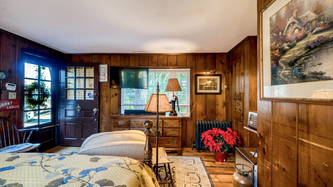 Photo of Bedroom in Norwalk