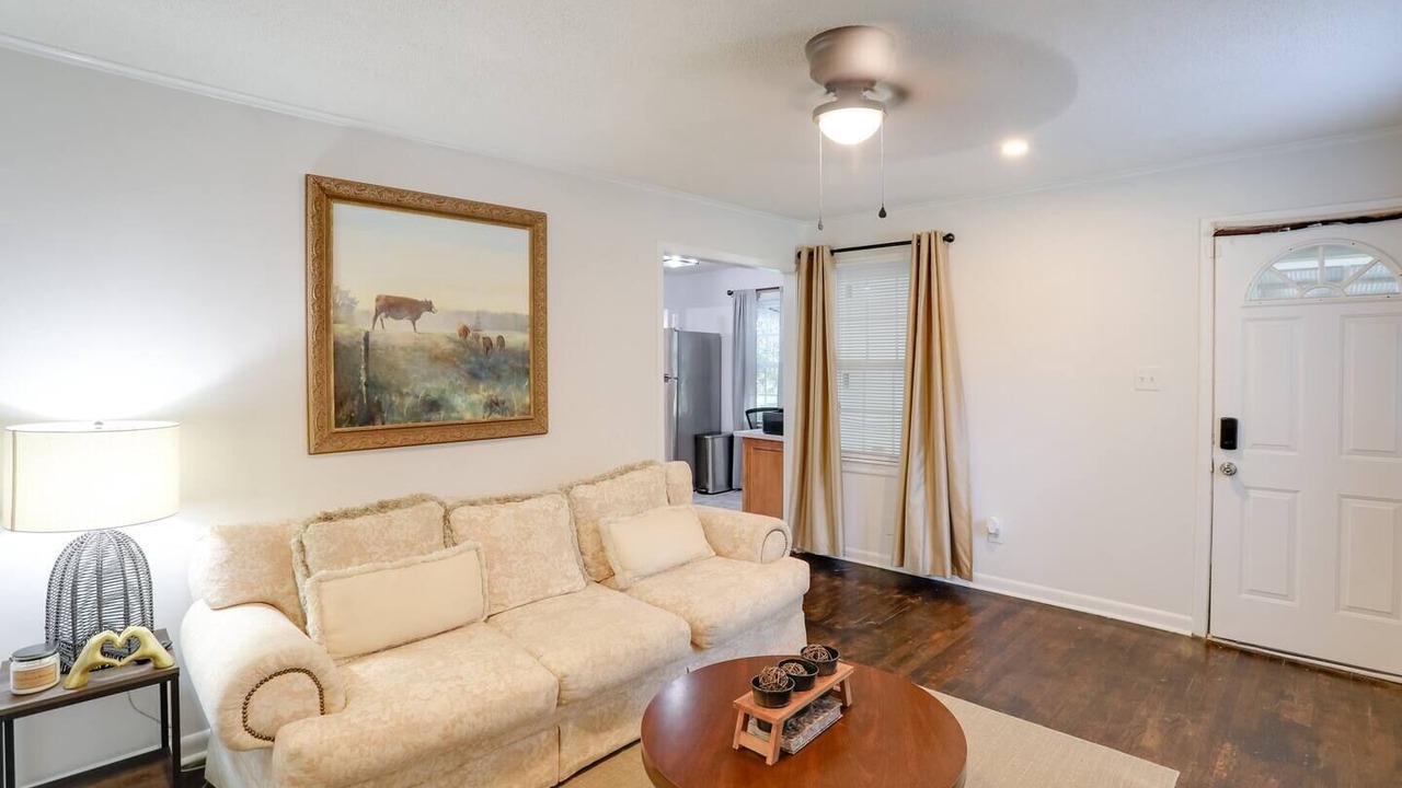 Photo of Livingroom in Greenwood
