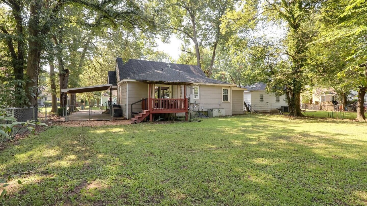 Photo of Outdoor in Greenwood