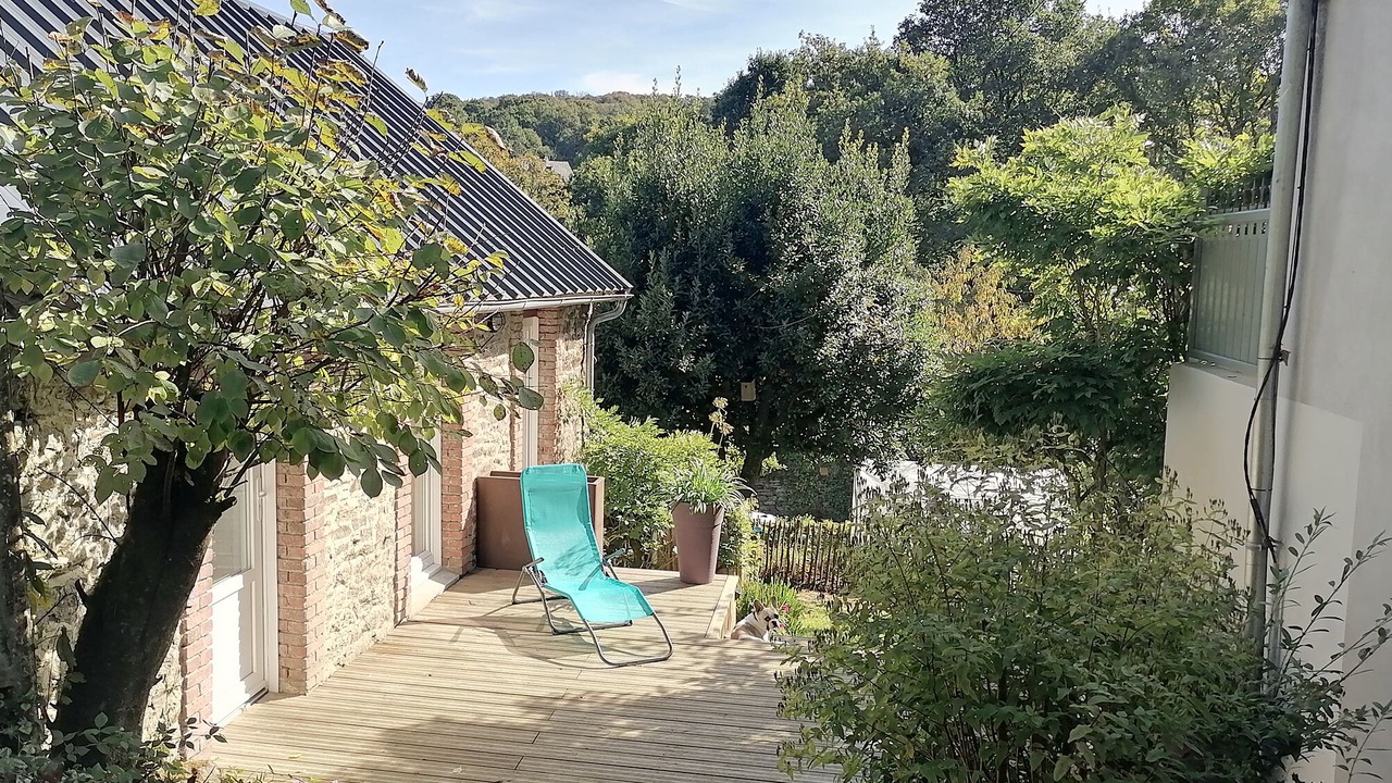 Photo of Patio Balcony in St.-Martin-des-Champs