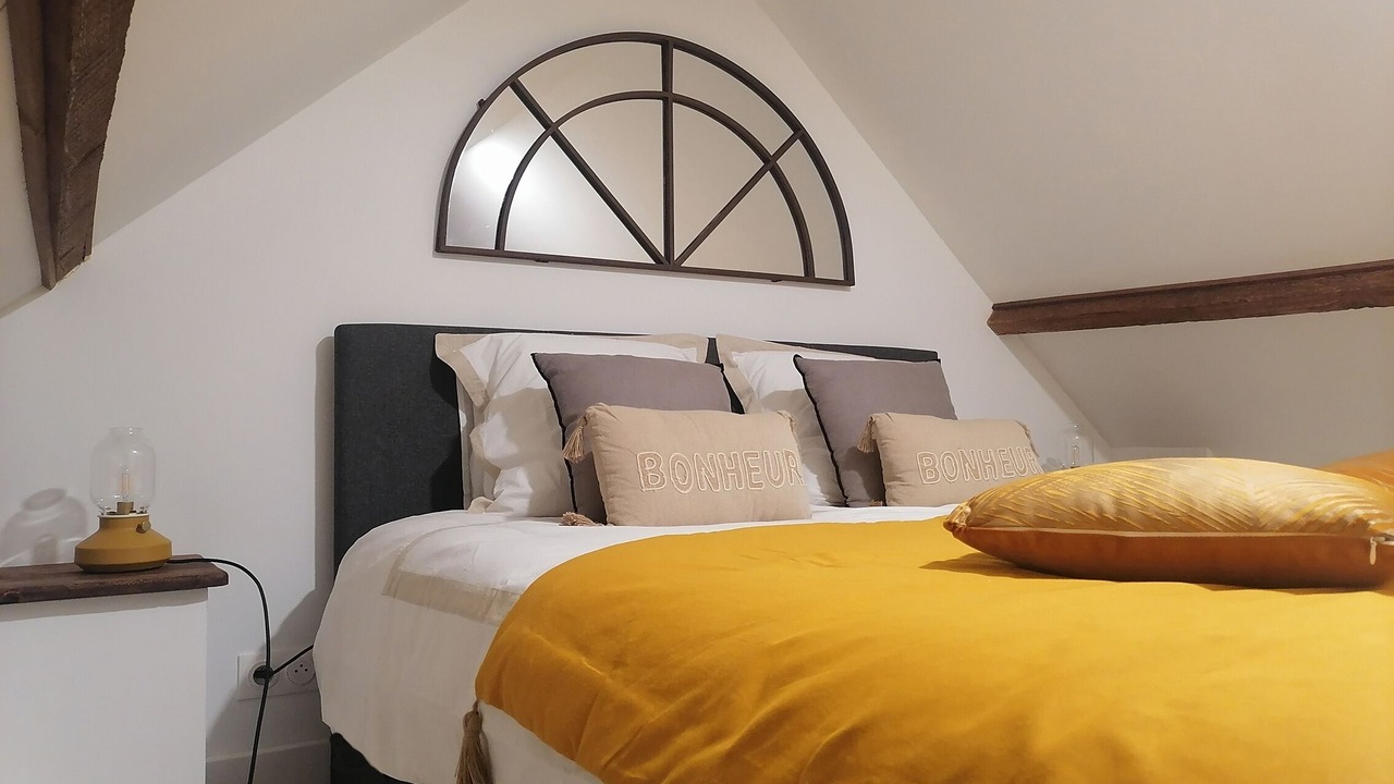 Photo of Bedroom in St.-Martin-des-Champs