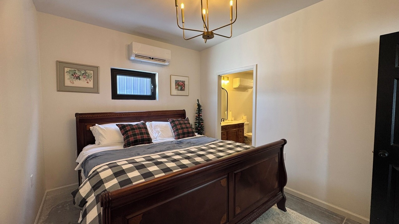 Photo of Bedroom in Carbondale