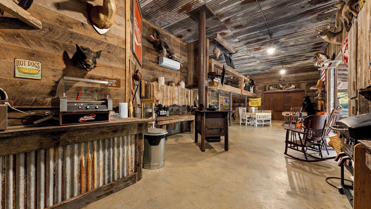 Photo of Others in Jasper