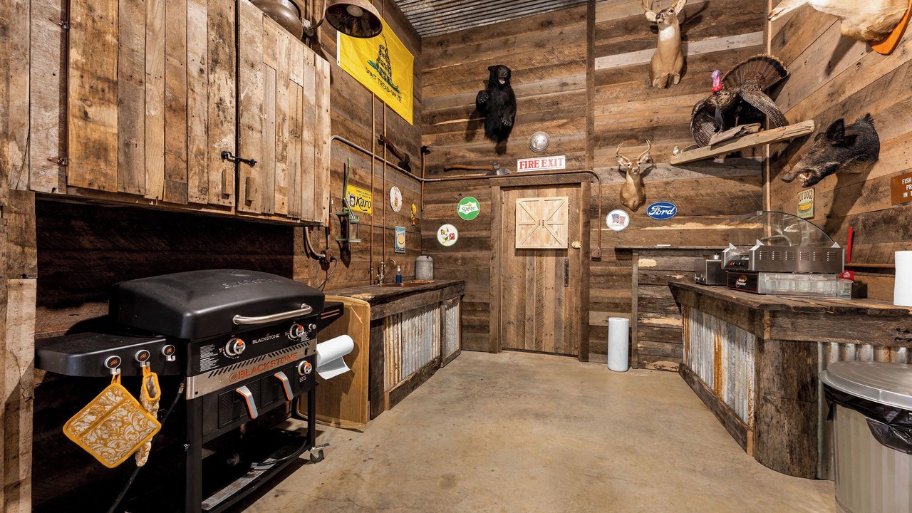 Photo of Others in Jasper