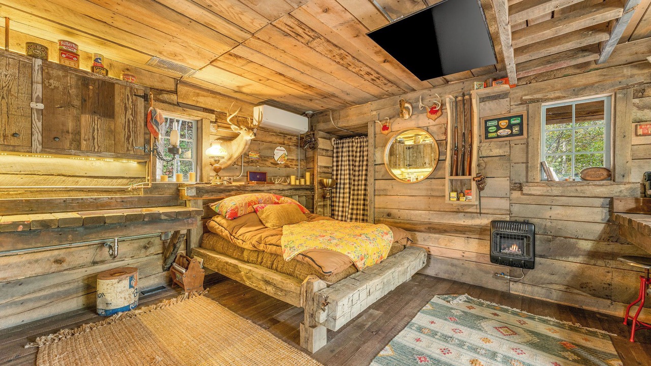 Photo of Others in Jasper