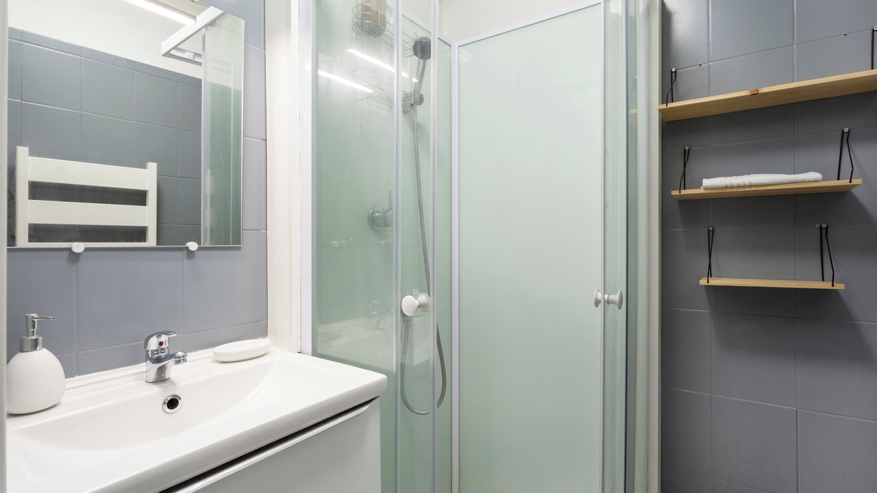 Photo of Bathroom in Quartier Beauregard-Boufflers-Buthegnemont-Boudonville