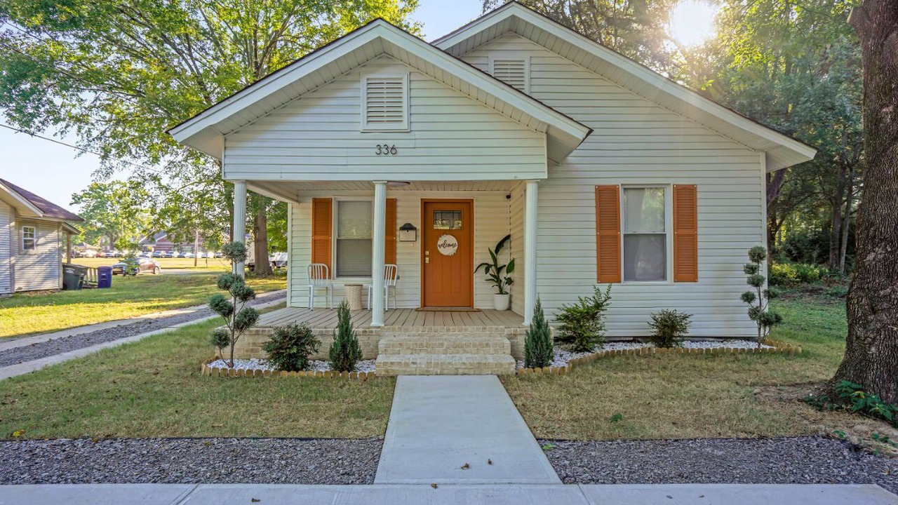 Photo of Outdoor in Conway