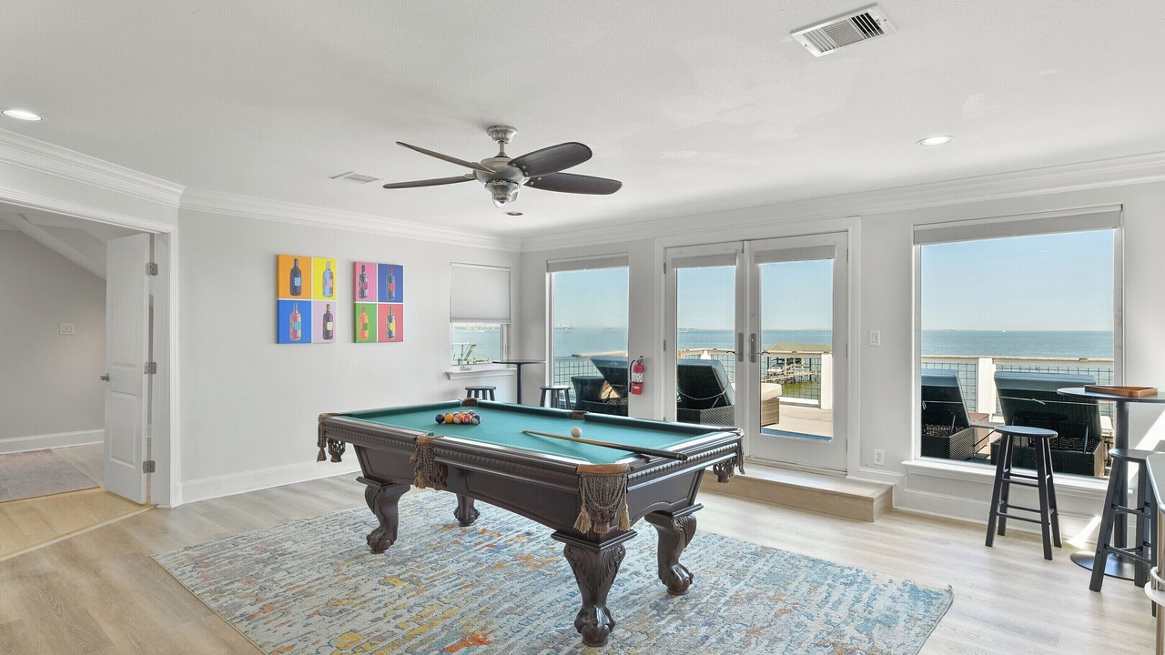 Photo of Bedroom in Clear Lake Shores
