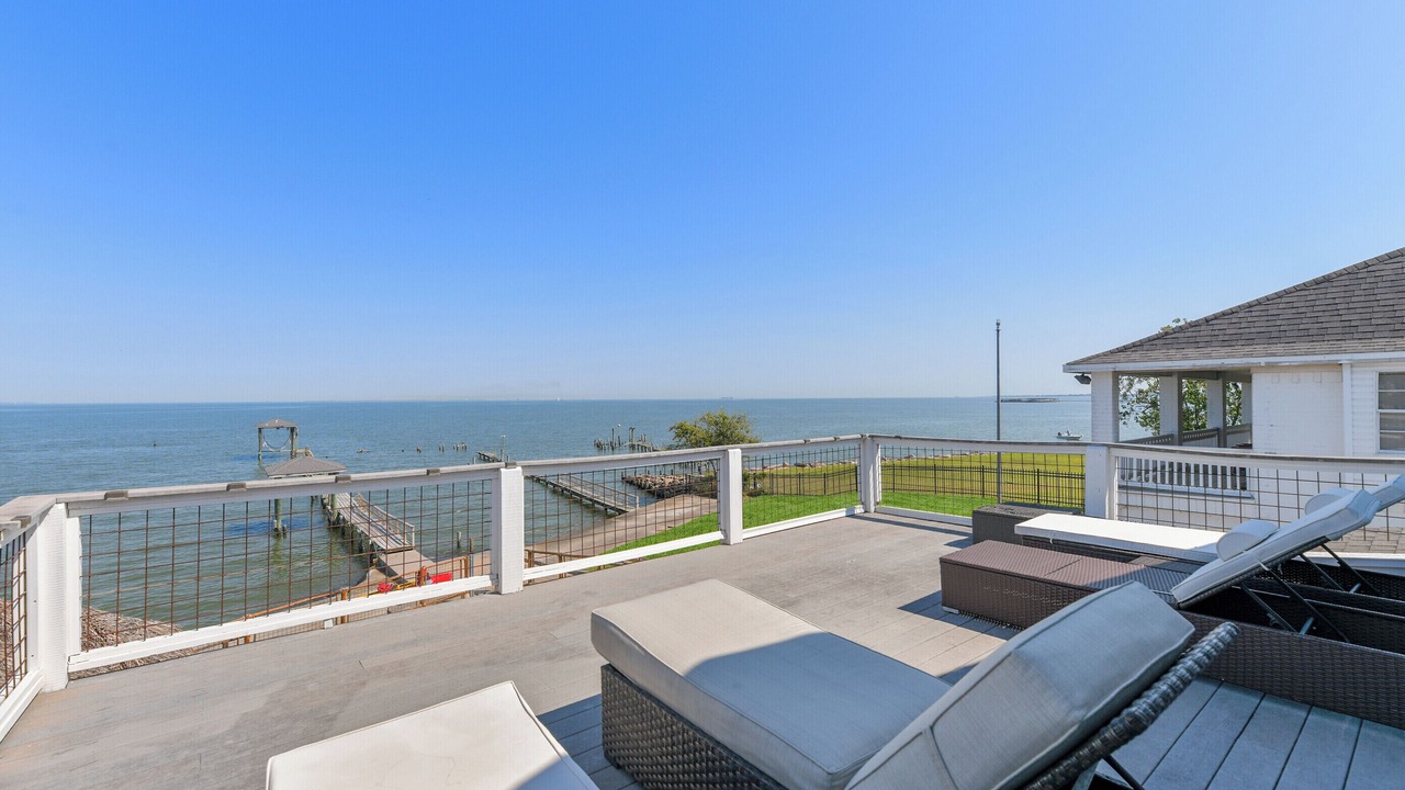 Photo of Patio Balcony in Clear Lake Shores