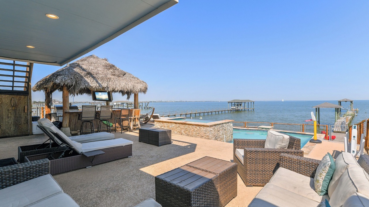 Photo of Patio Balcony in Clear Lake Shores