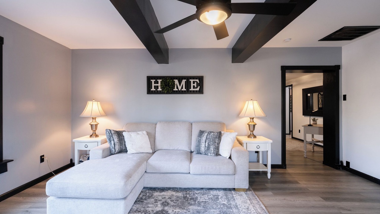 Photo of Livingroom in Creve Coeur