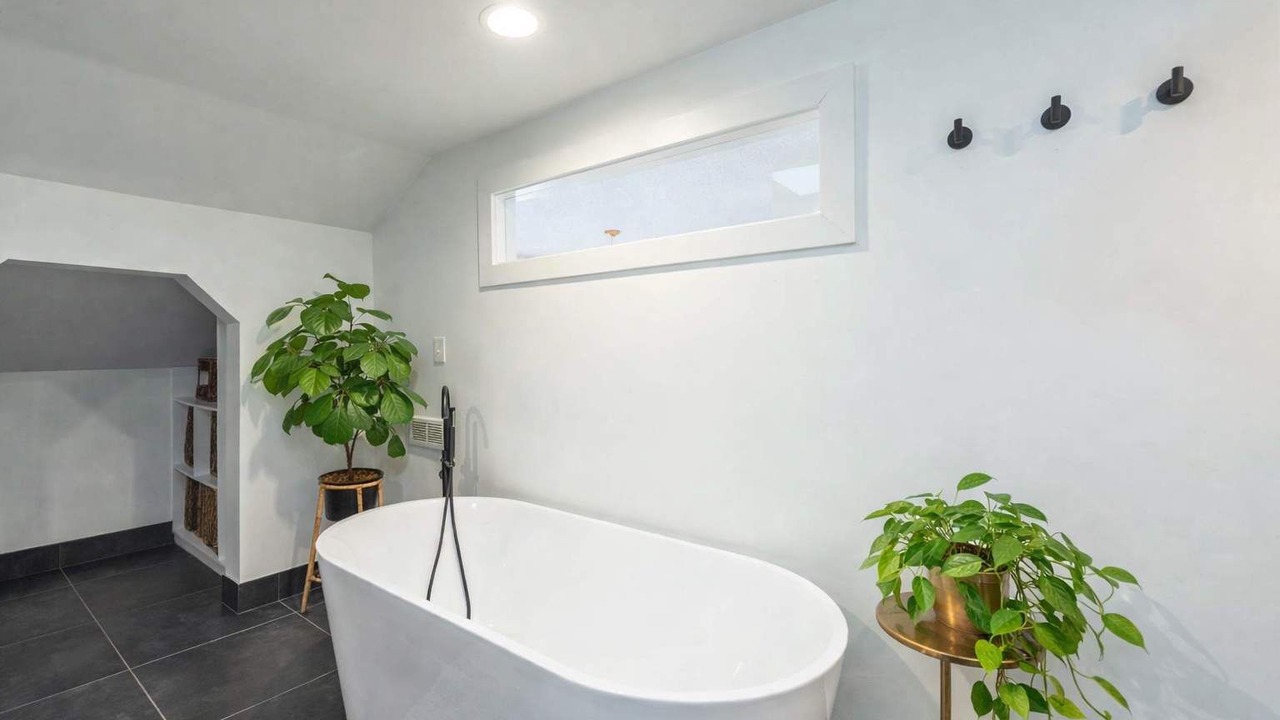 Photo of Bathroom in Alexander