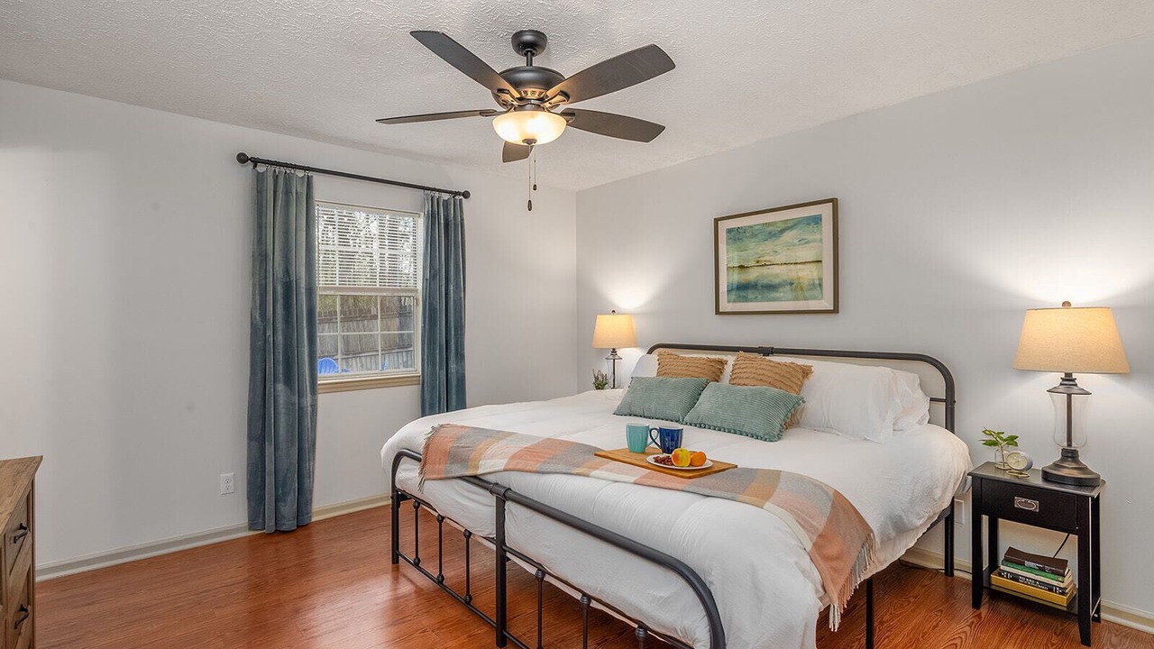 Photo of Bedroom in Richmond Hill