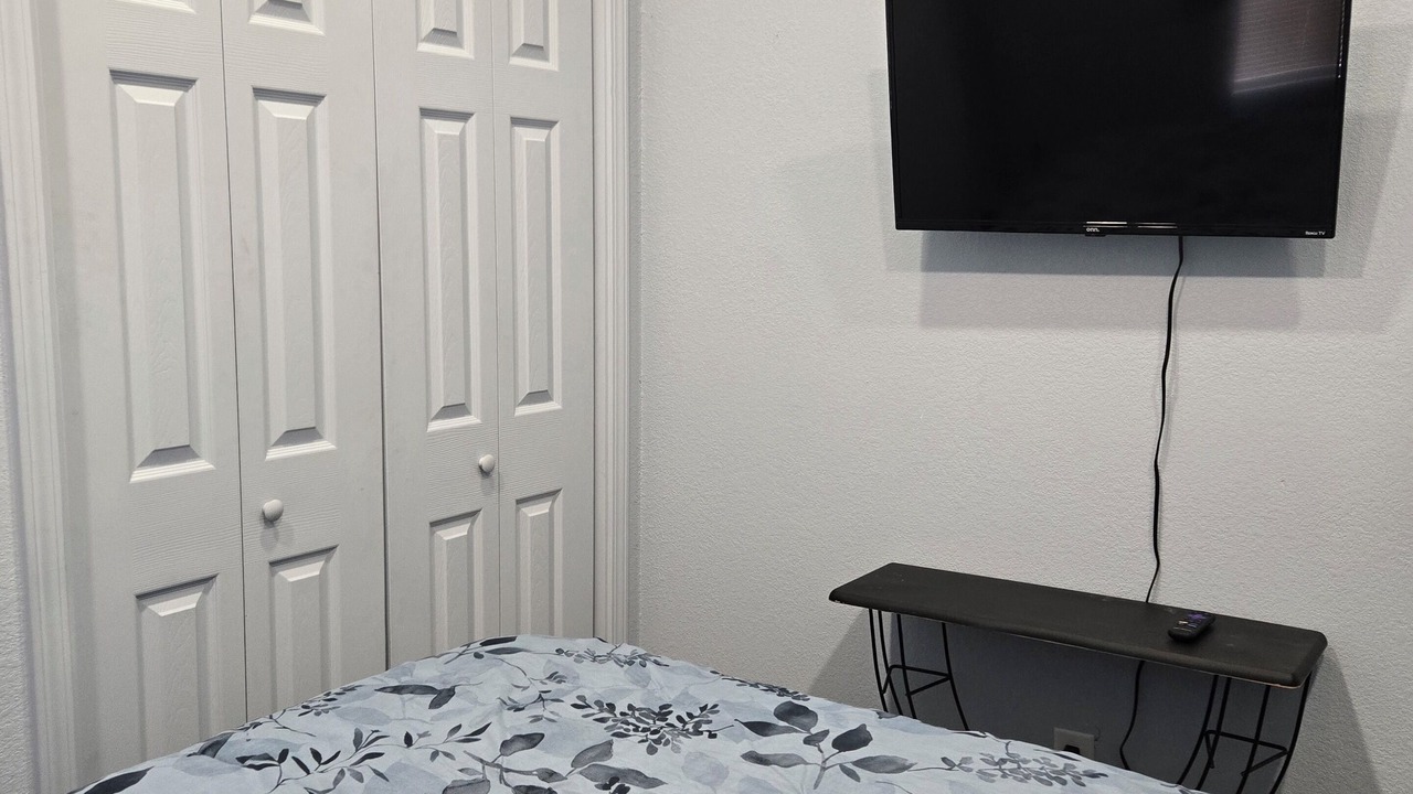 Photo of Bedroom in Marshall