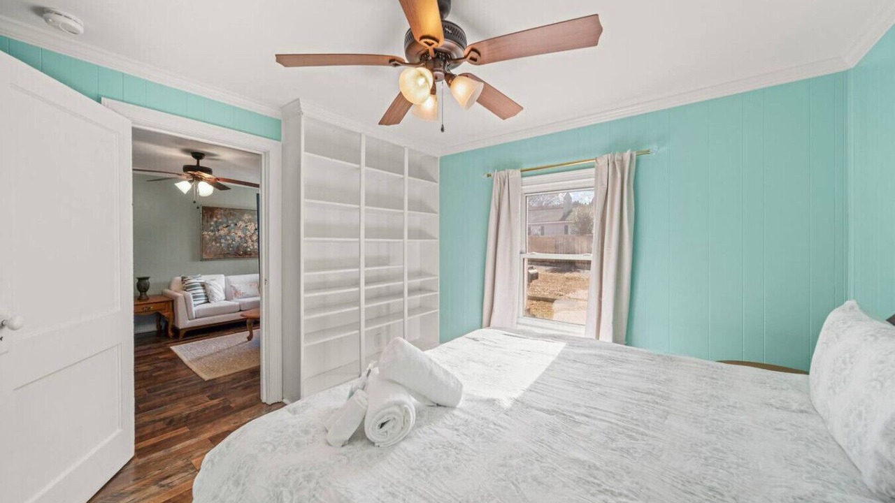 Photo of Bedroom in Belmont Historic District