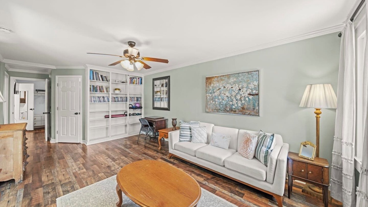 Photo of Livingroom in Belmont Historic District