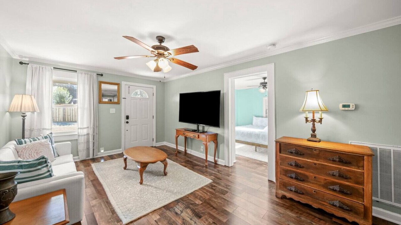 Photo of Livingroom in Belmont Historic District