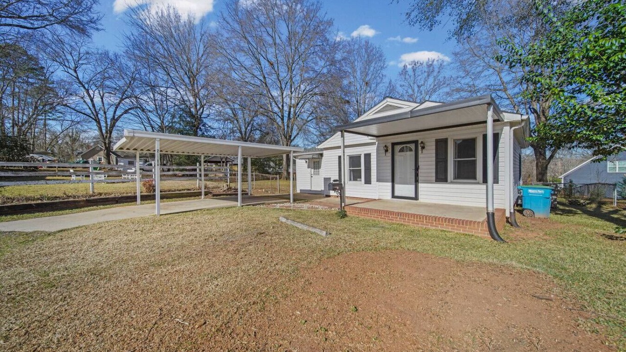 Photo of Outdoor in Belmont Historic District