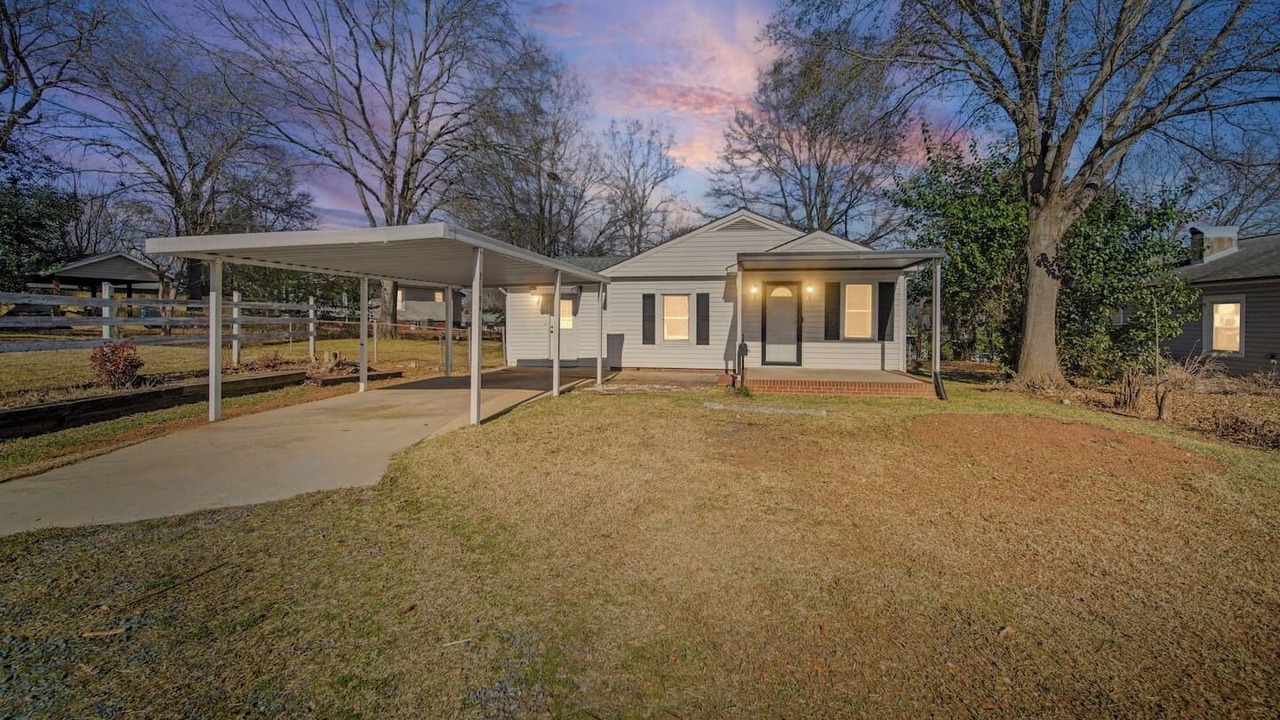 Photo of Outdoor in Belmont Historic District