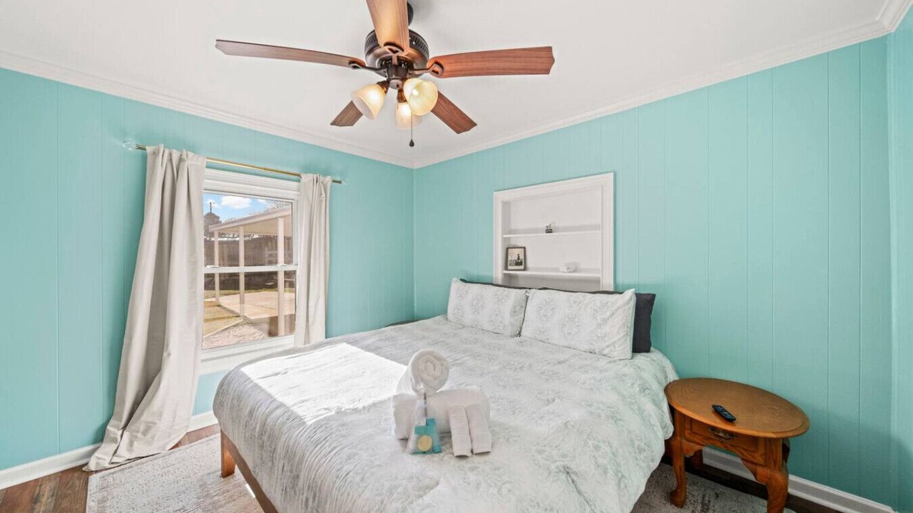 Photo of Bedroom in Belmont Historic District