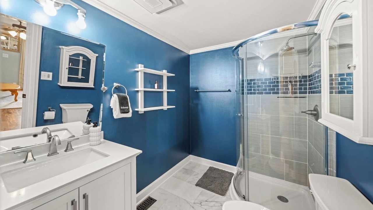 Photo of Bathroom in Belmont Historic District