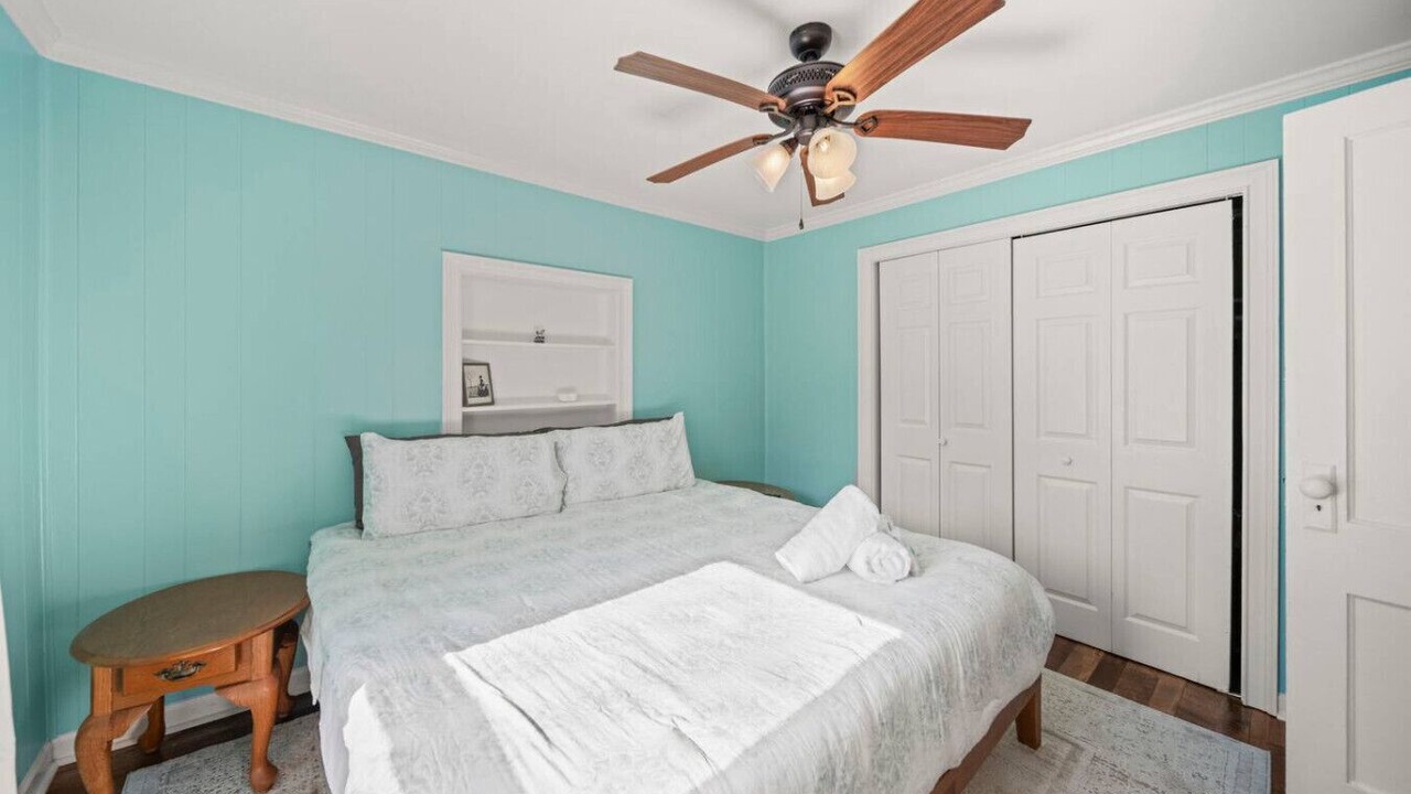 Photo of Bedroom in Belmont Historic District