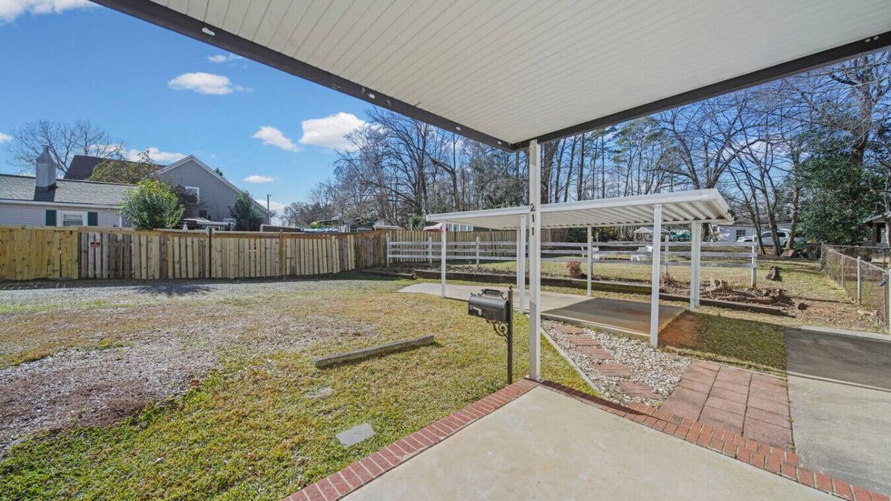 Photo of Outdoor in Belmont Historic District