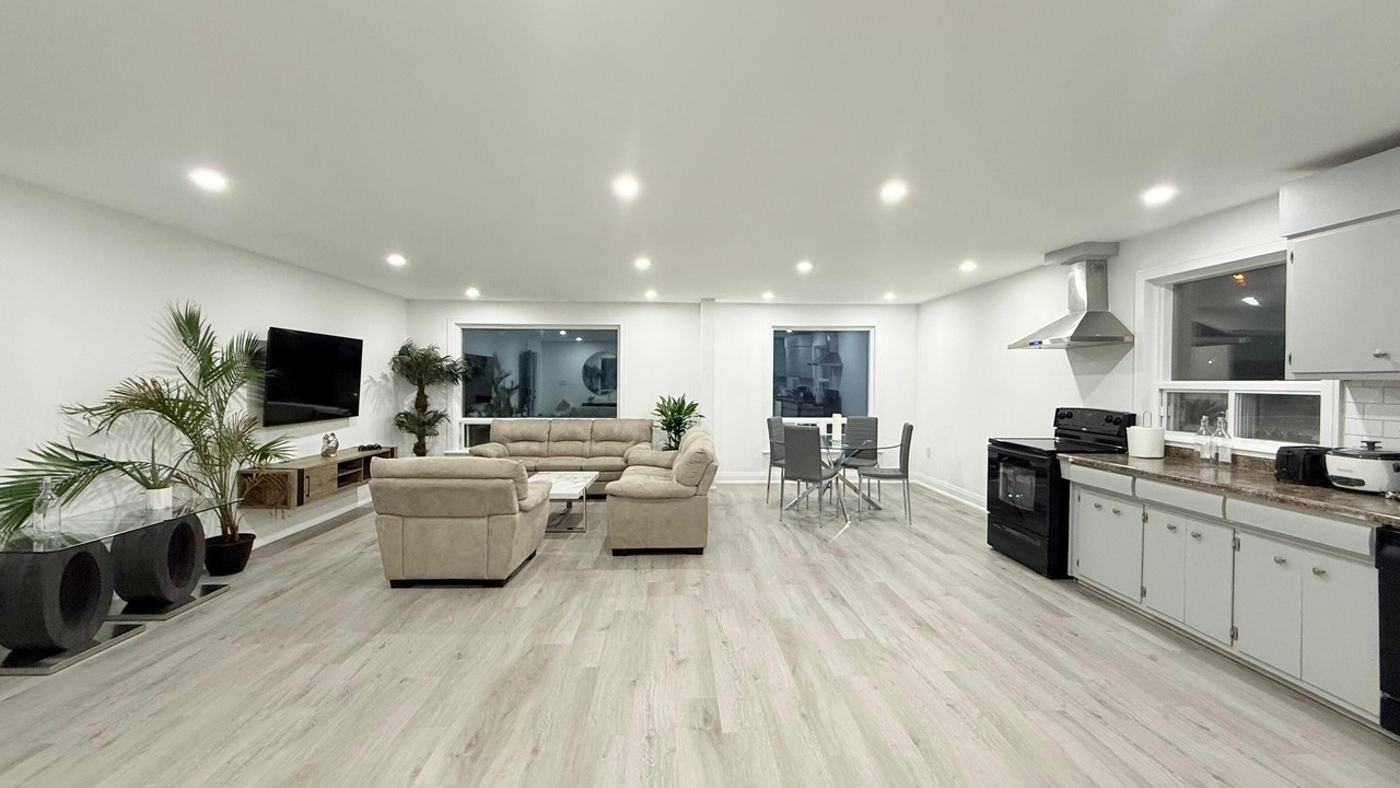 Photo of Livingroom in Agincourt