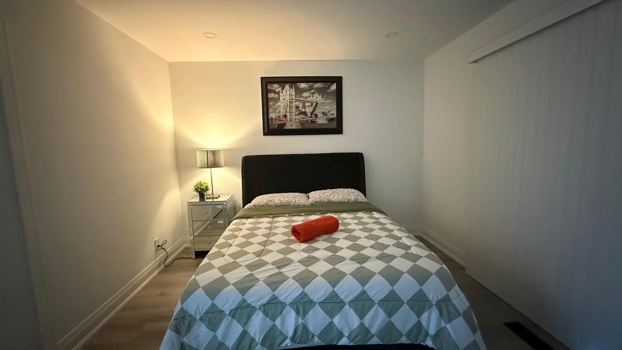 Photo of Bedroom in Agincourt