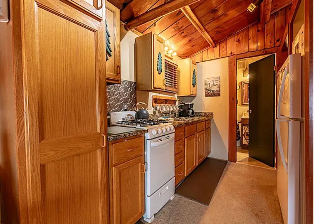 Photo of Kitchen in Saranac Lake