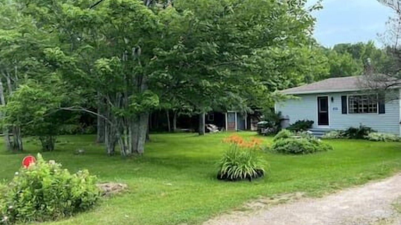 Photo of Outdoor in Stoney Creek