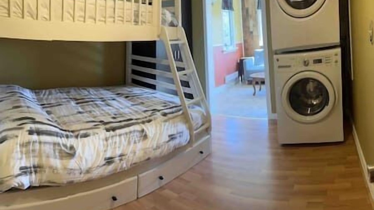 Photo of Bedroom in Stoney Creek