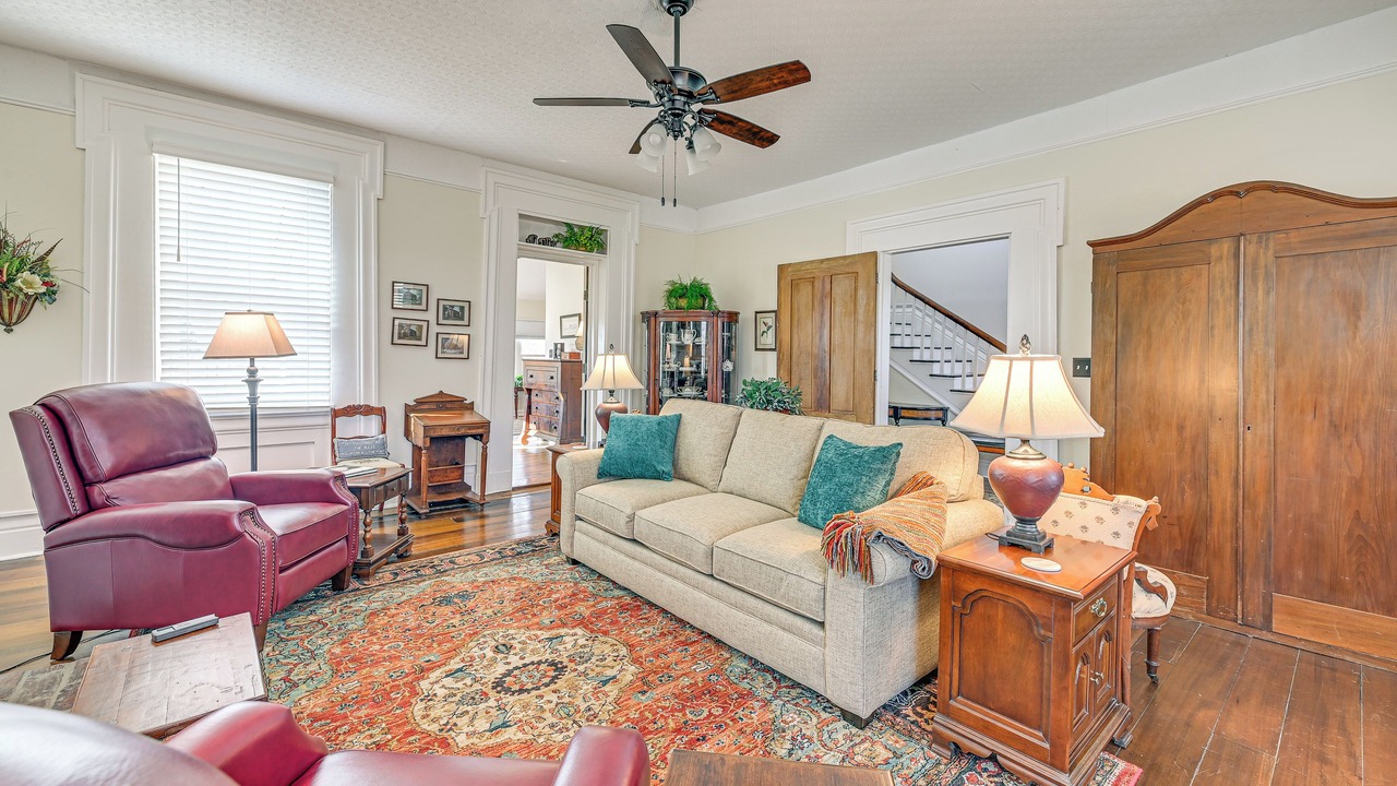 Photo of Livingroom in Taylorsville