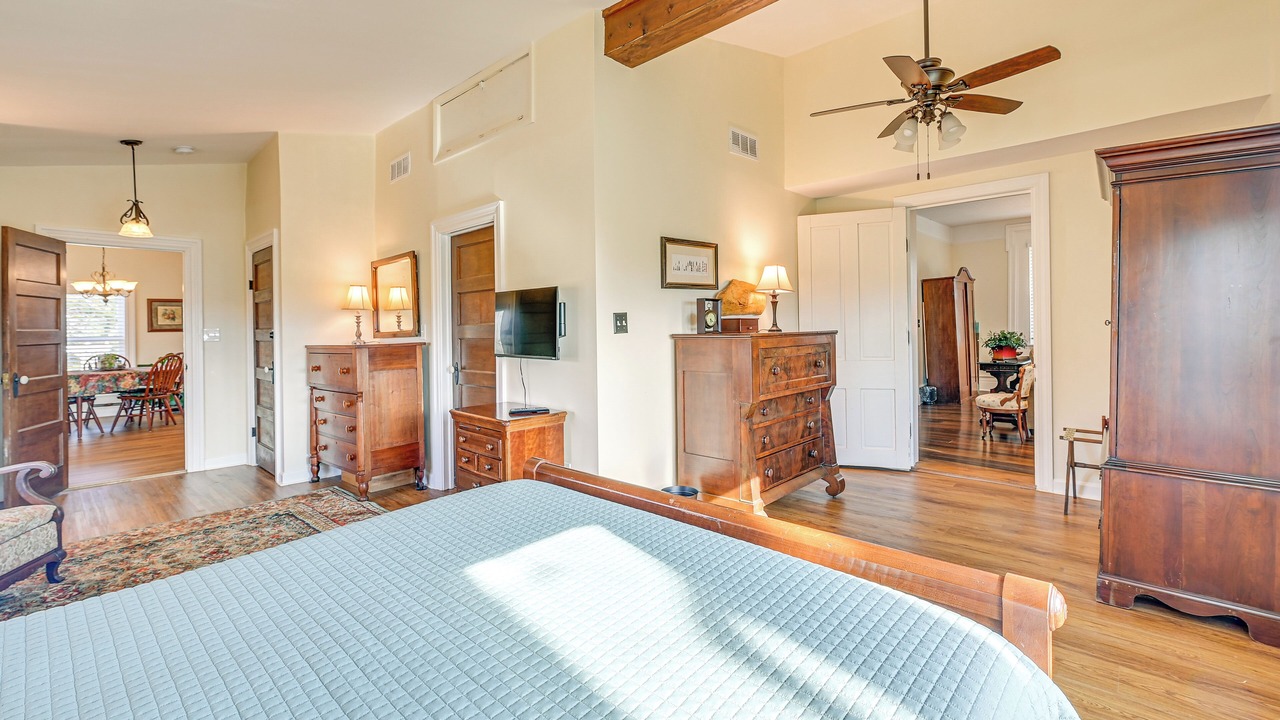 Photo of Bedroom in Taylorsville