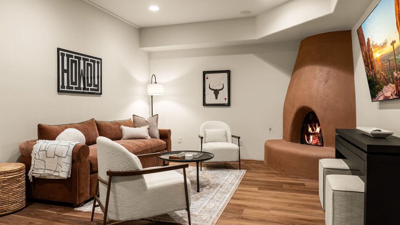 Photo of Livingroom in Oak Creek