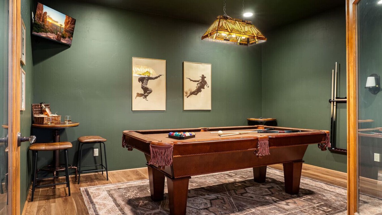 Photo of Bedroom in Oak Creek
