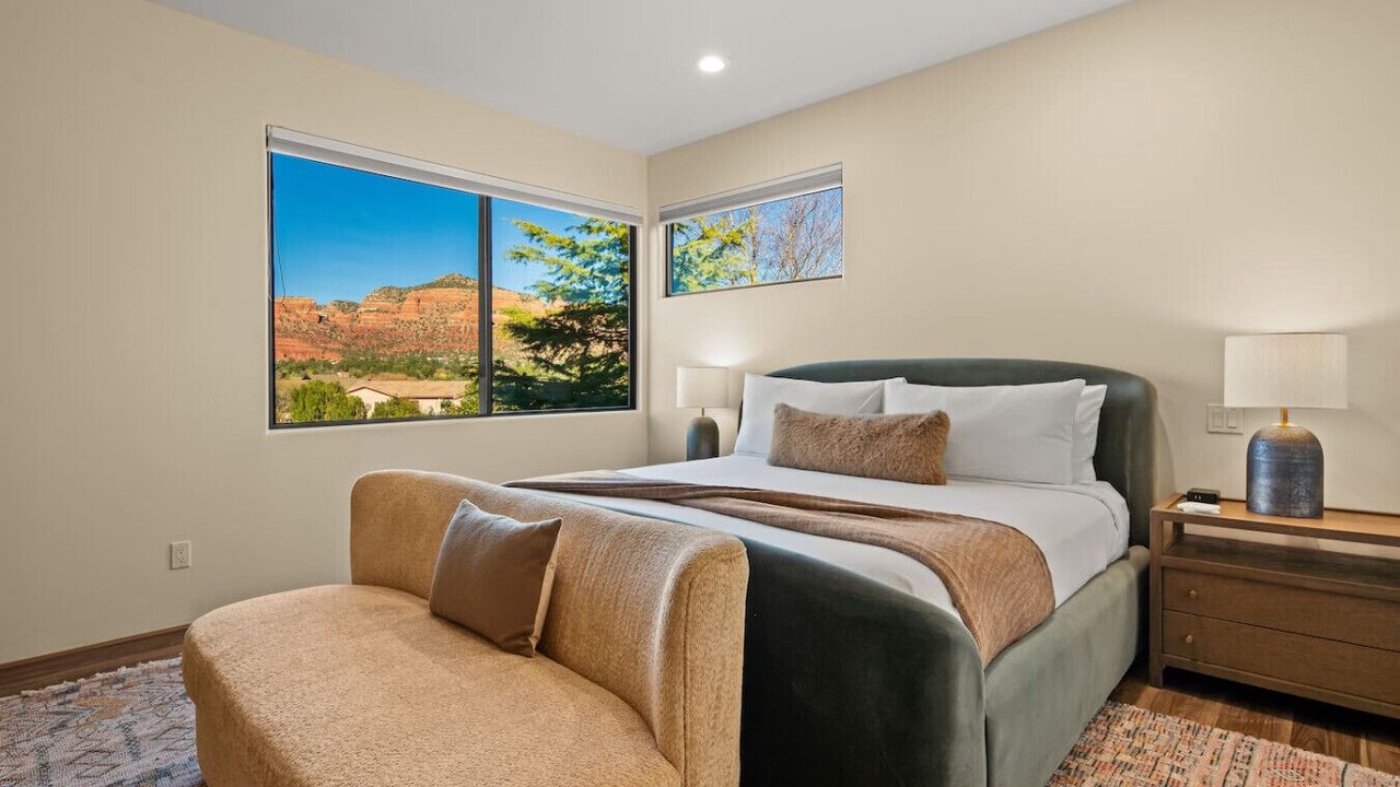 Photo of Bedroom in Oak Creek