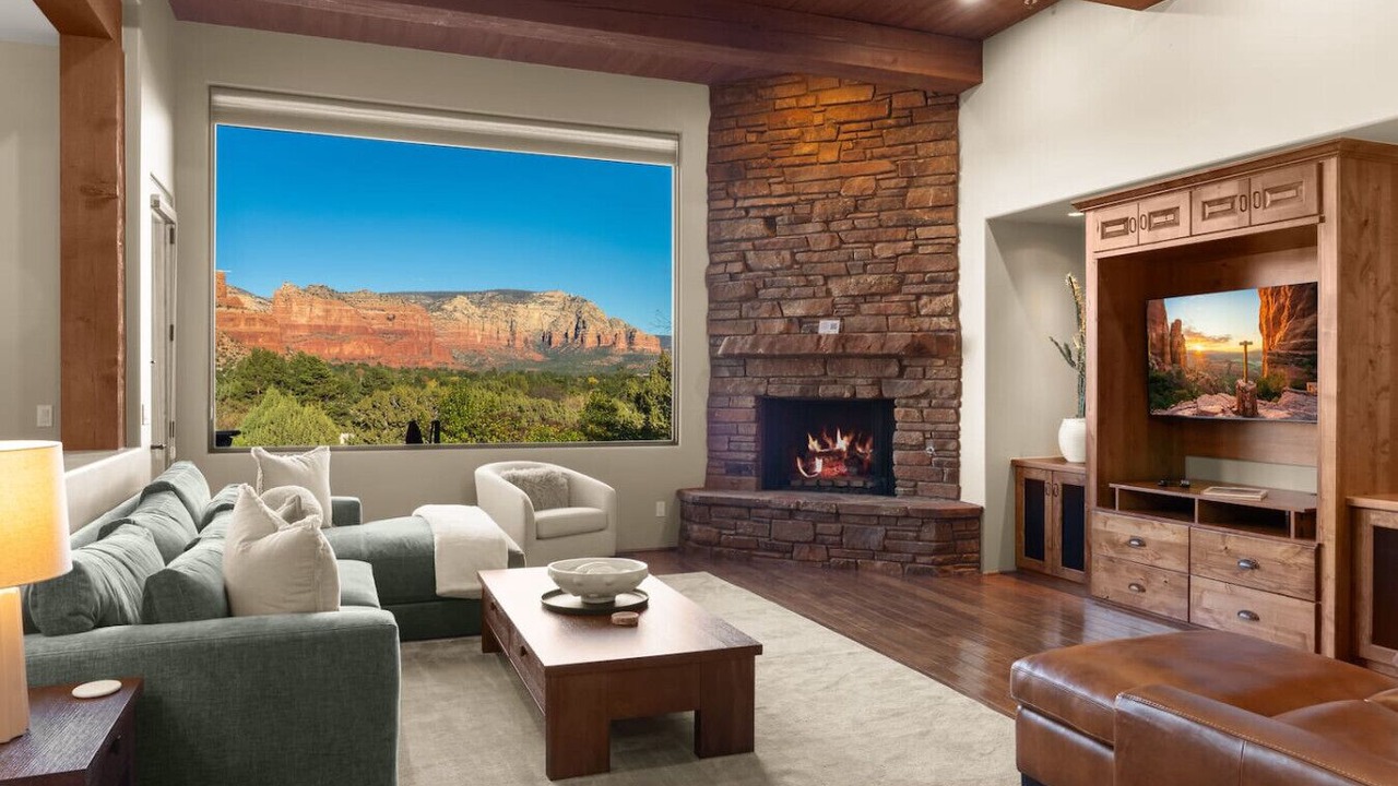 Photo of Livingroom in Oak Creek