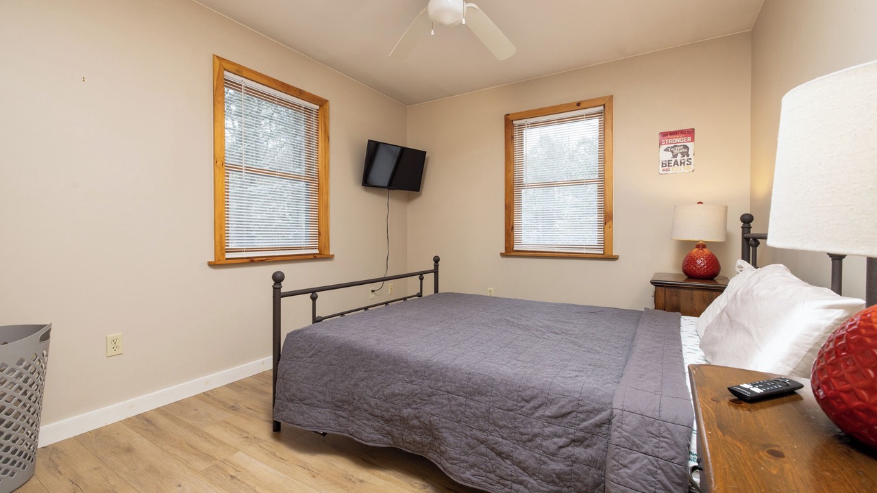 Photo of Bedroom in Warrensburg