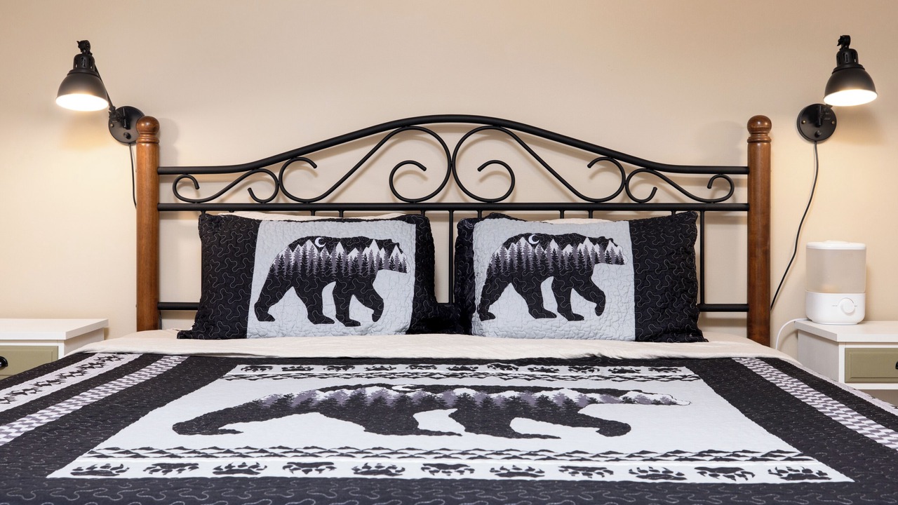 Photo of Bedroom in Warrensburg