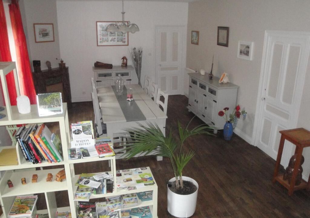 Photo of Others in Ydes