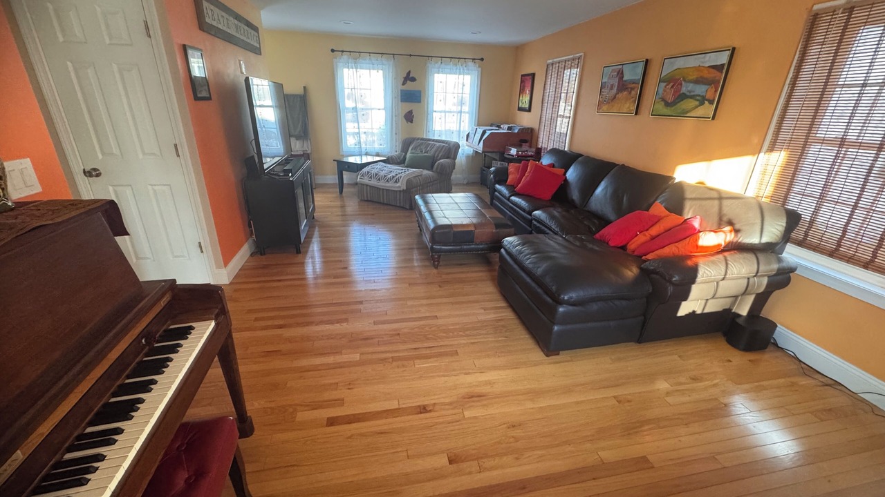 Photo of Livingroom in North Attleboro