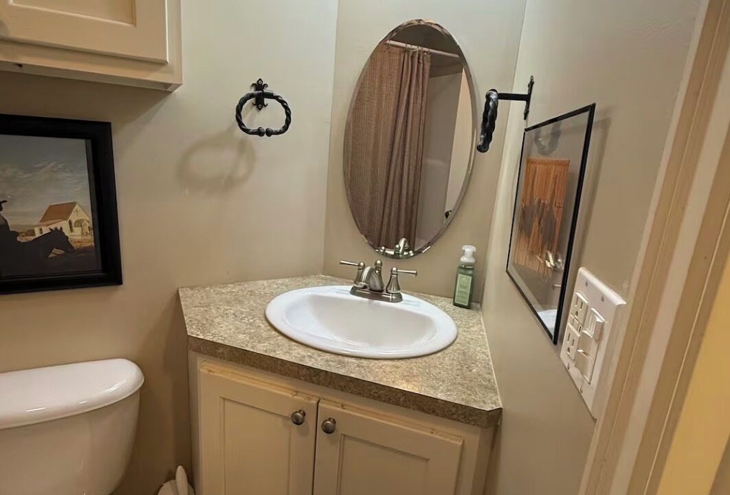 Photo of Bathroom in Grove