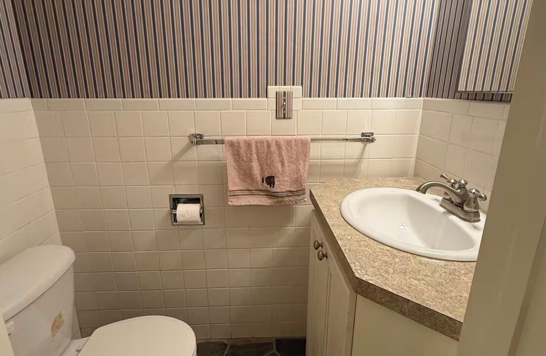 Photo of Bathroom in Grove