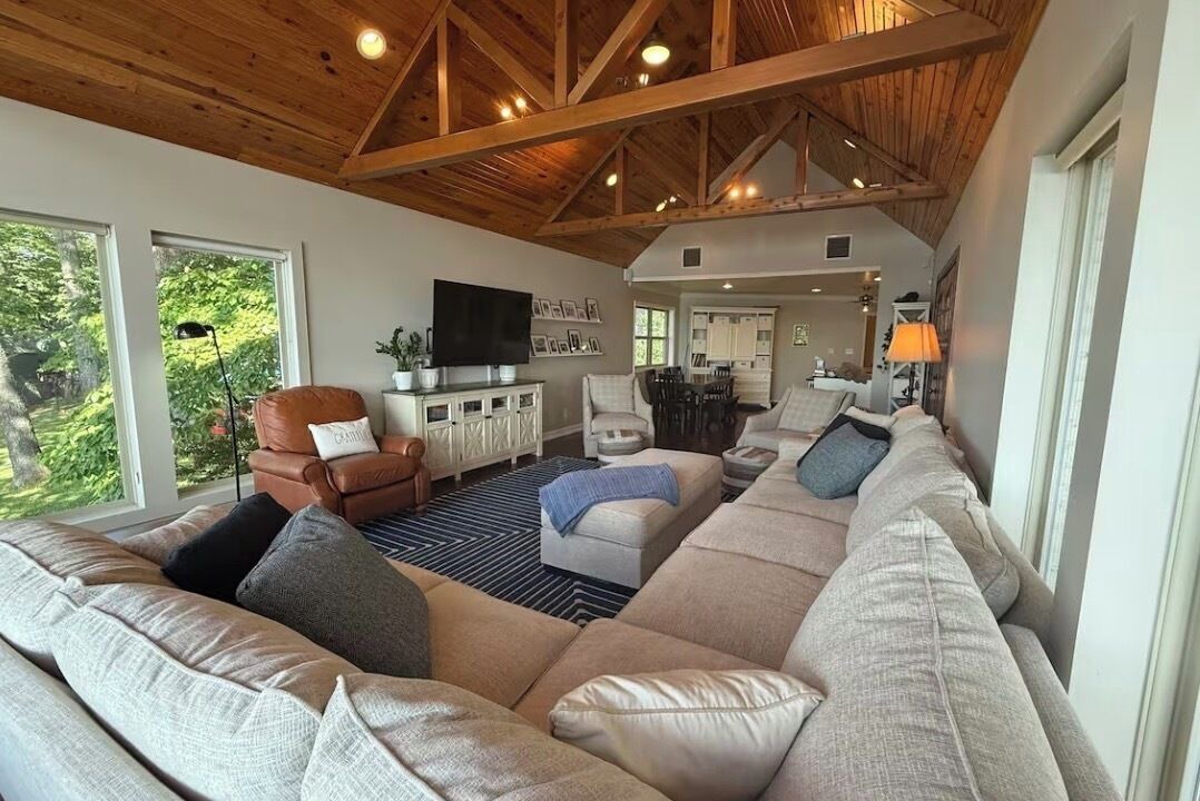 Photo of Livingroom in Grove