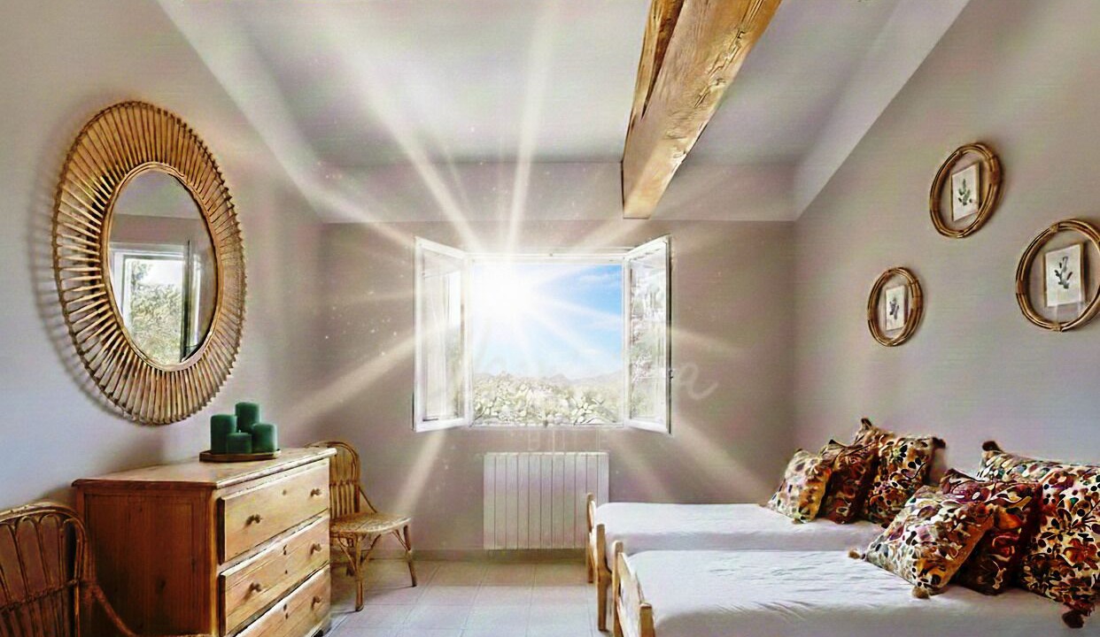 Photo of Bedroom in Jouques