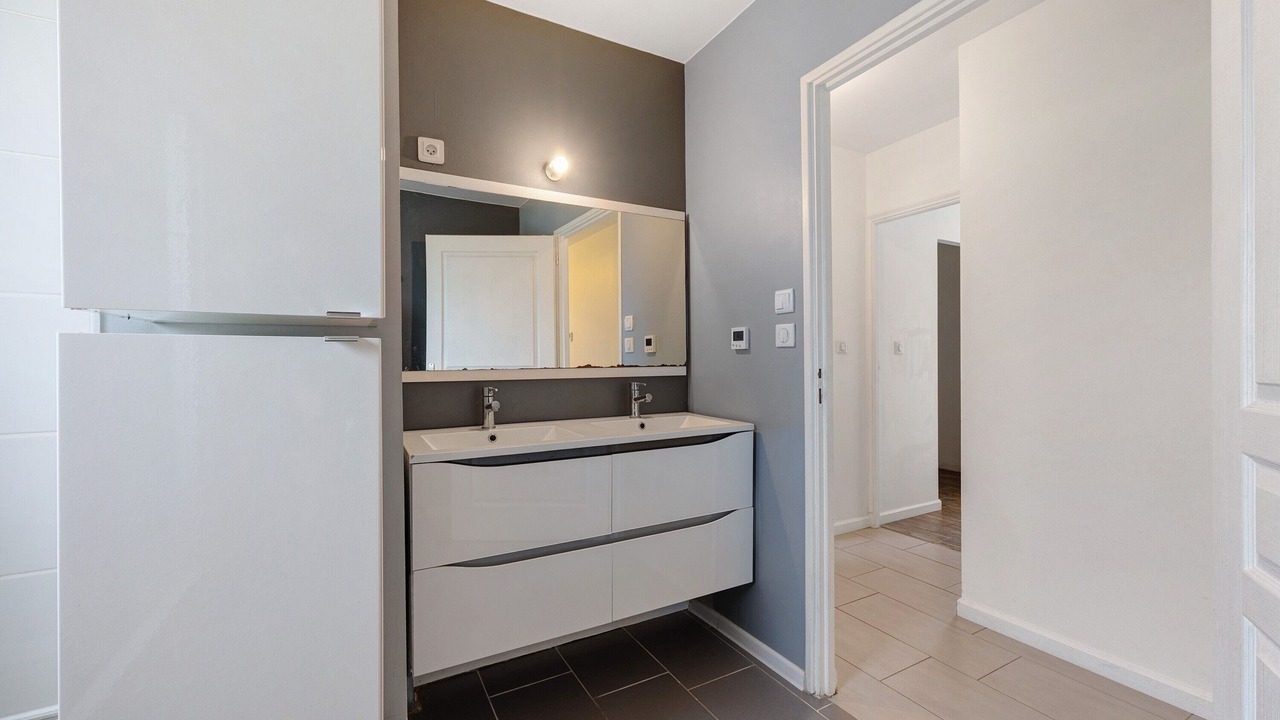 Photo of Bathroom in Saint-Florent-des-Bois