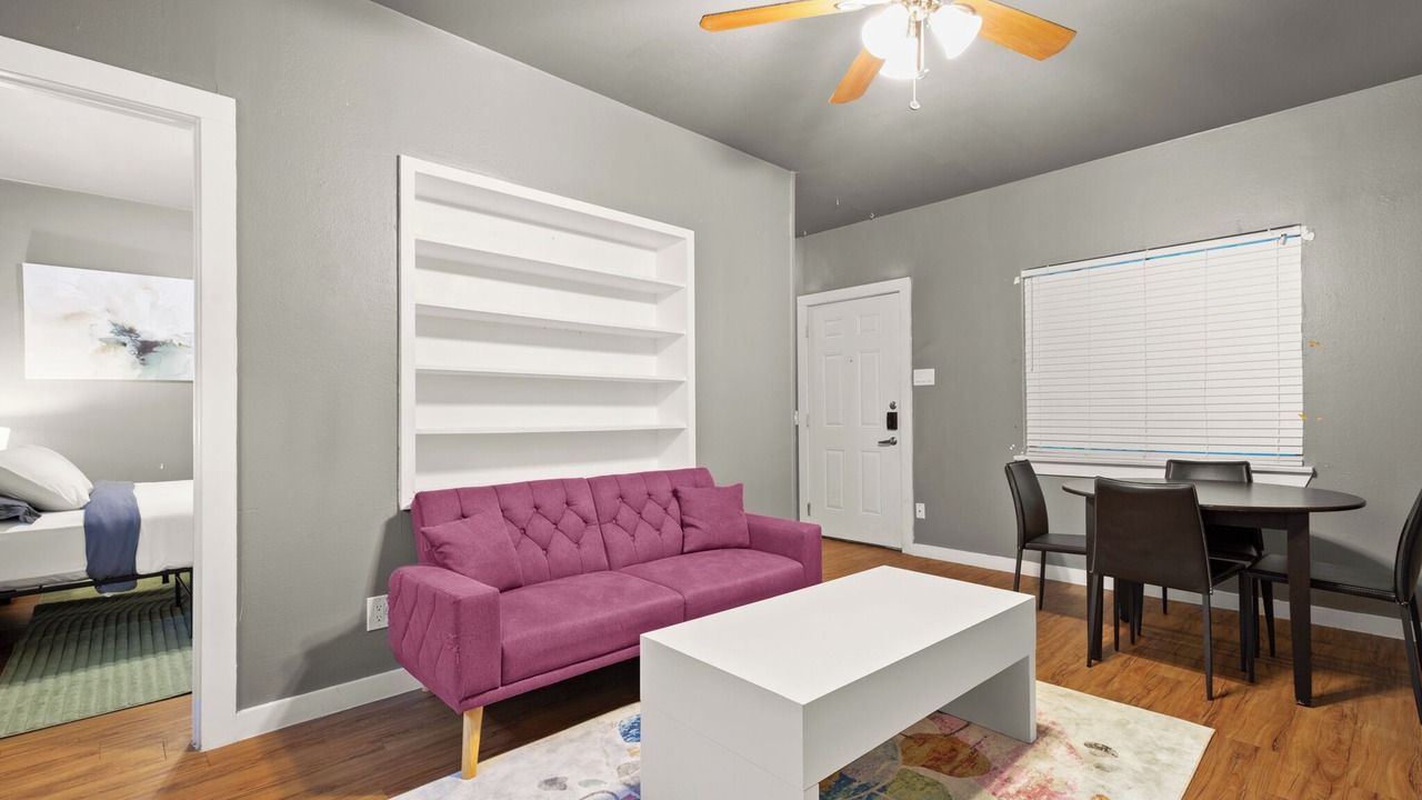 Photo of Livingroom in North University