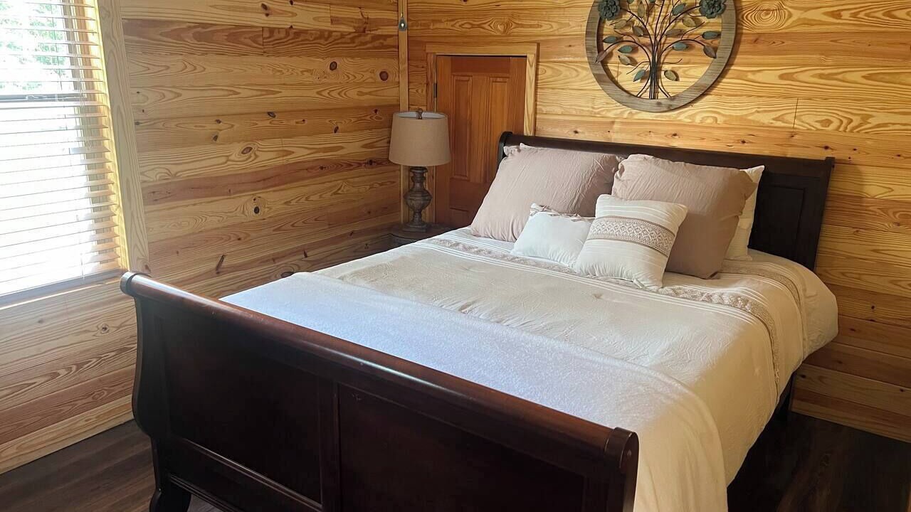 Photo of Bedroom in Milton