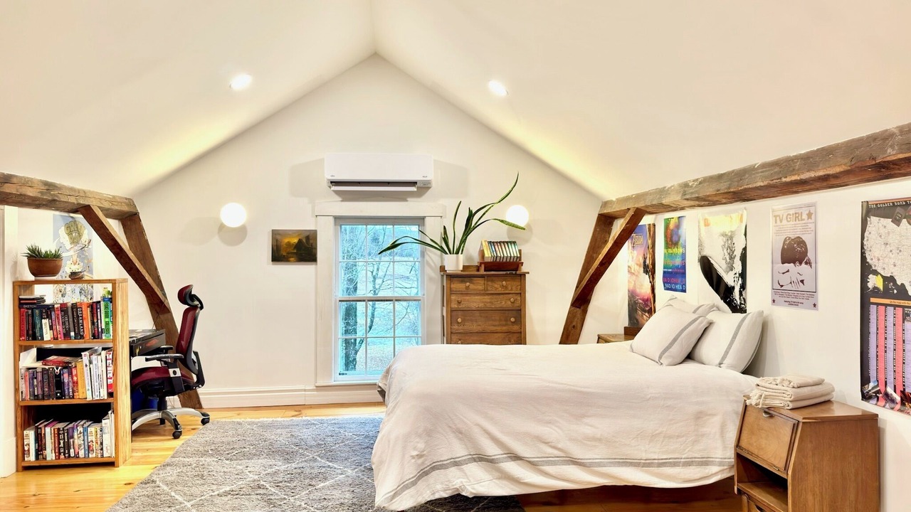 Photo of Bedroom in Belmont